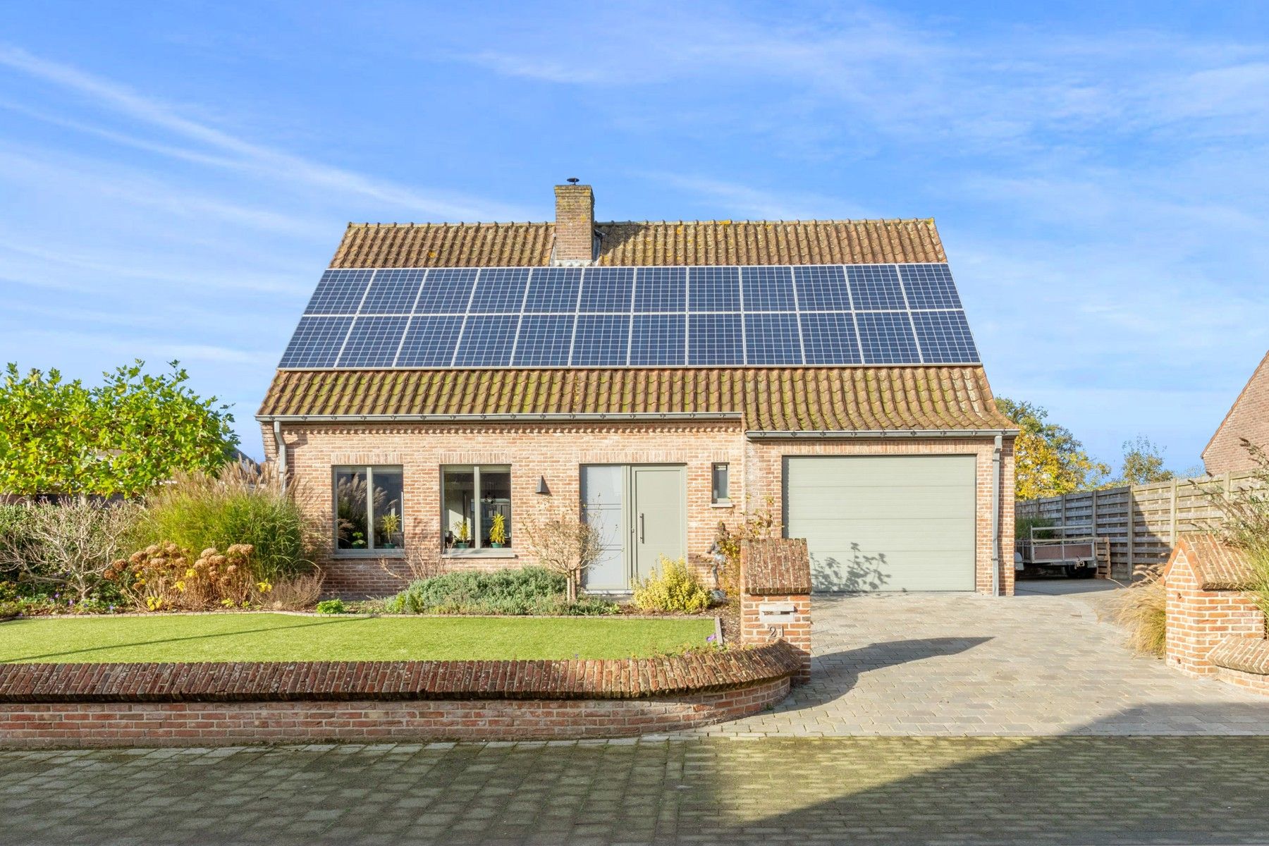 Charmante alleenstaande woning met ongelooflijke tuin foto 4