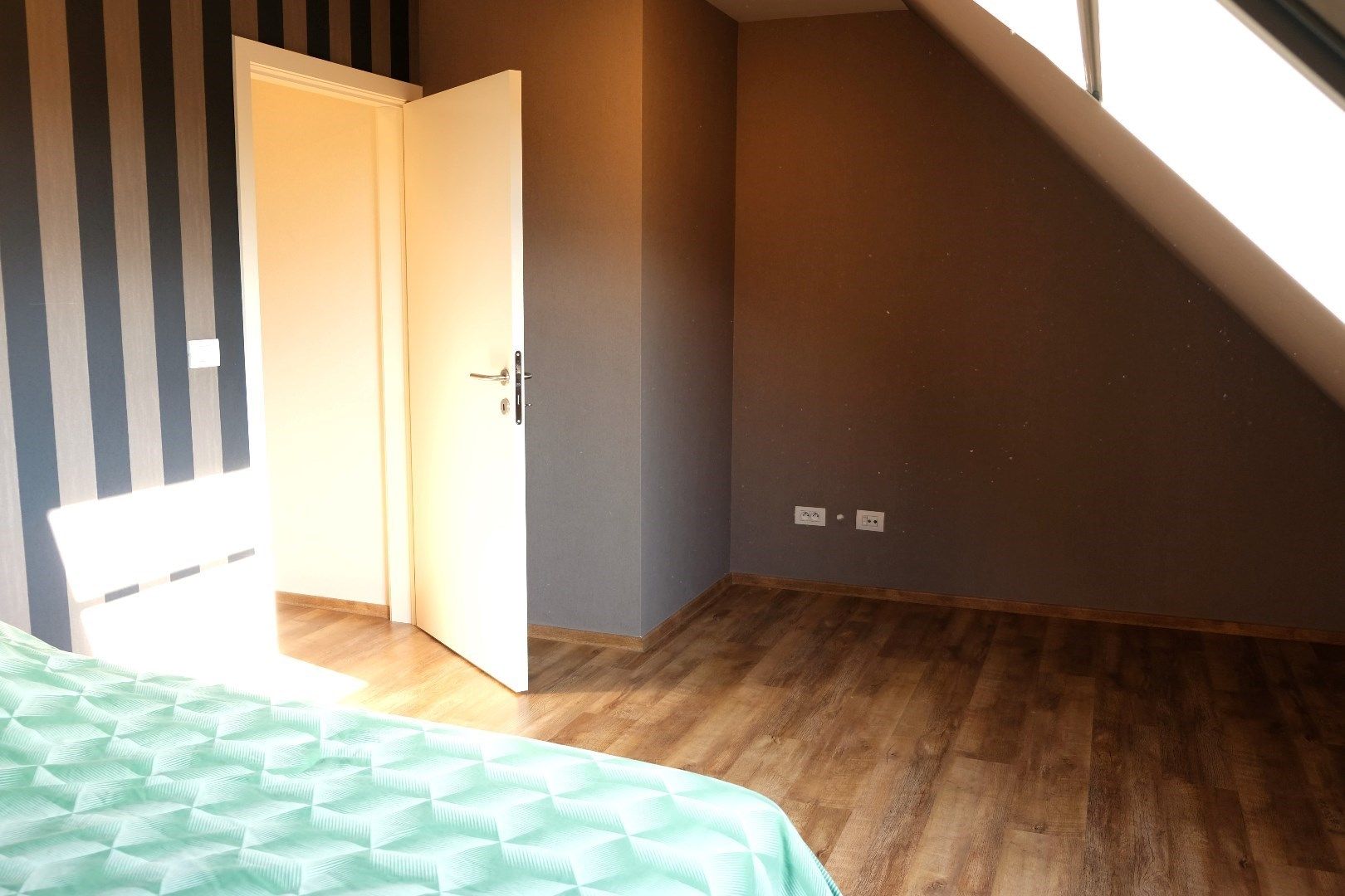 Recente, energiezuinige bel-etage woning met staanplaats in centrum Zottegem foto 18
