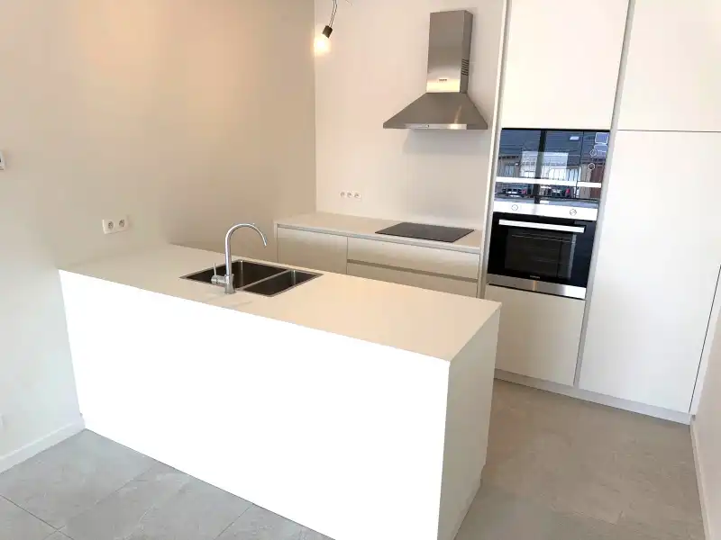 Energiezuinig 2 slpkm appartement met terras en staanplaats foto 3