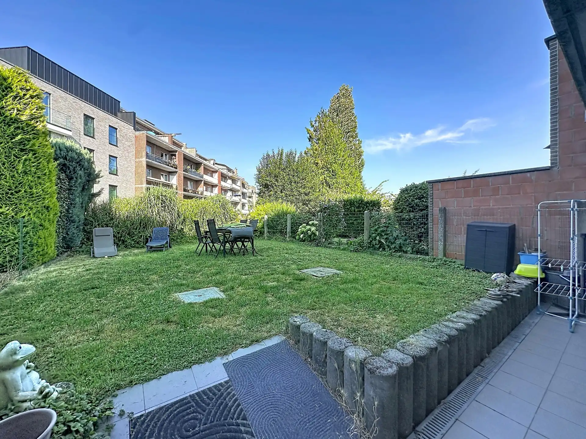 Rustig gelegen praktische woning met tuin en garage foto 3