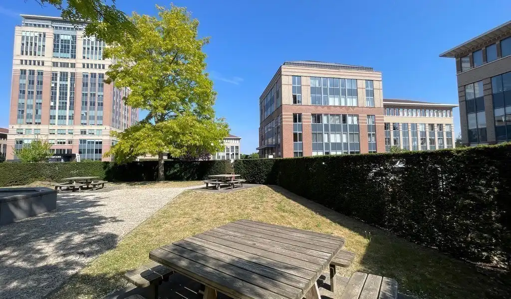 Gelijkvloers kantoor te huur vlakbij afrit E19 in Mechelen foto 17