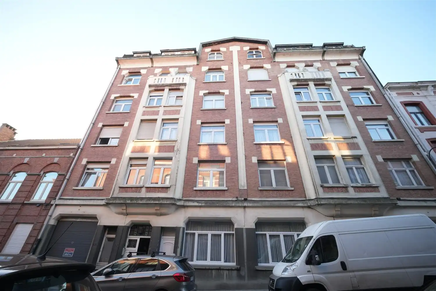 Instapklaar appartement met terras in Jette foto {{pictureIndex}}