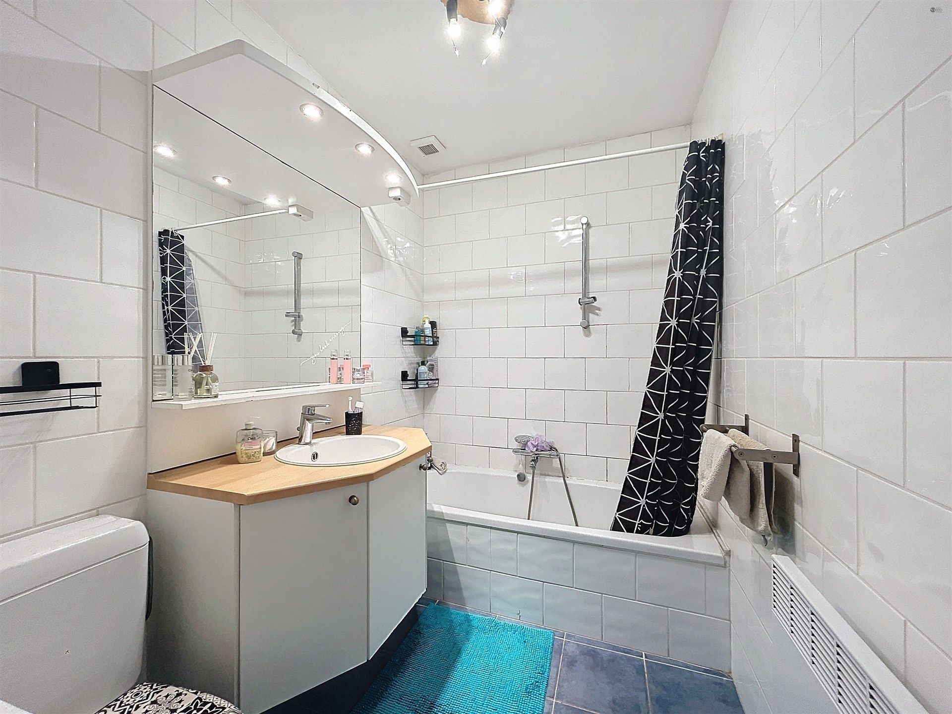 Centraal gelegen appartement met twee slaapkamers en terras   foto 7