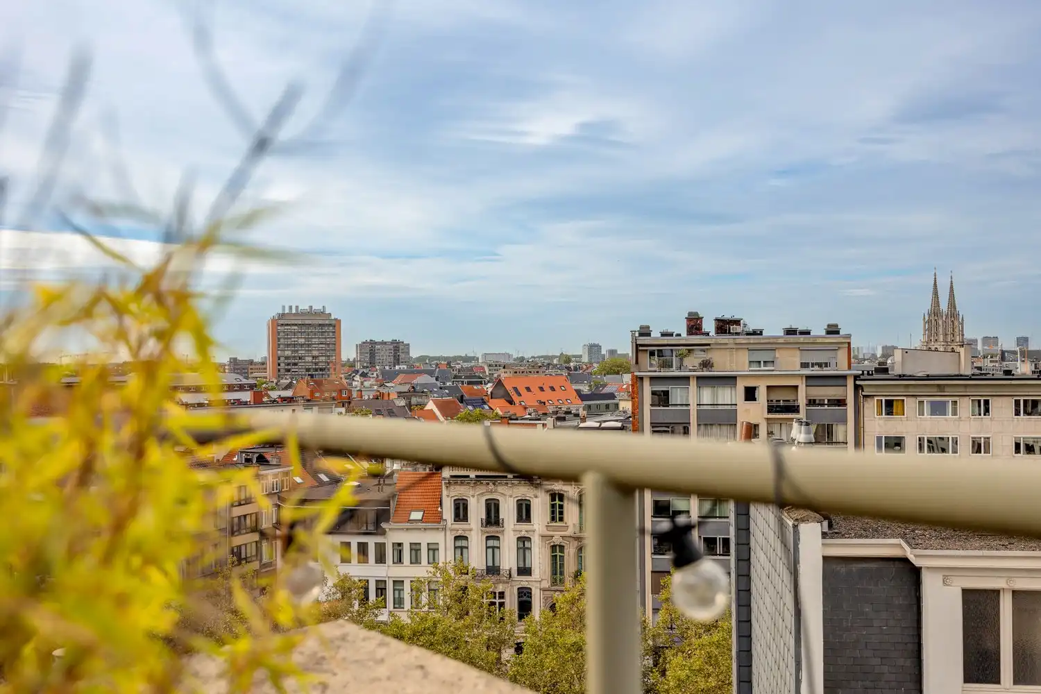 Fantastische energiezuinige penthouse (EPC B!) aan de Nationale Bank met 2 slaapkamers en 2 badkamers, zalig terras 20m², ruime kelder en 2 optionele garages foto 24