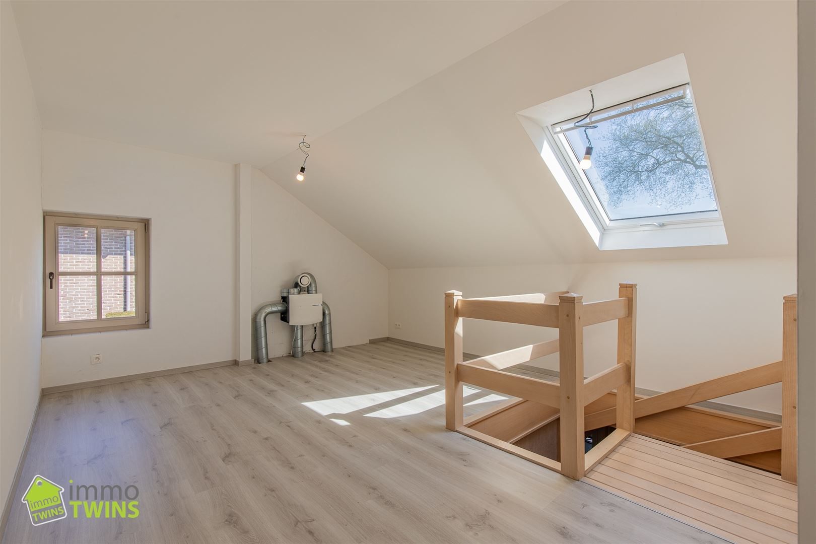 Instapklare OB met 5 slpks, garage en tuin te Grembergen foto 15