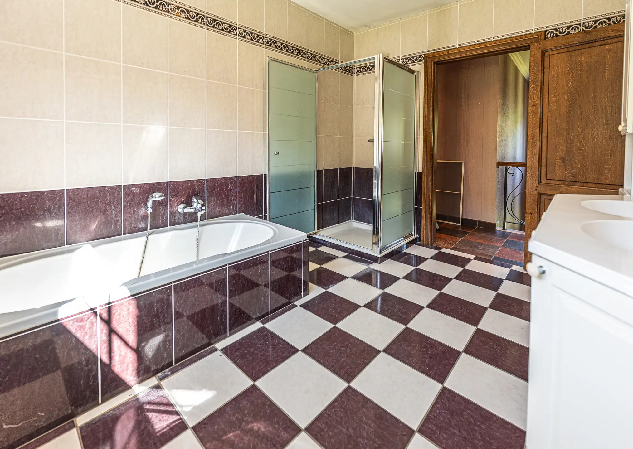 Ruime villawoning op topligging foto 23