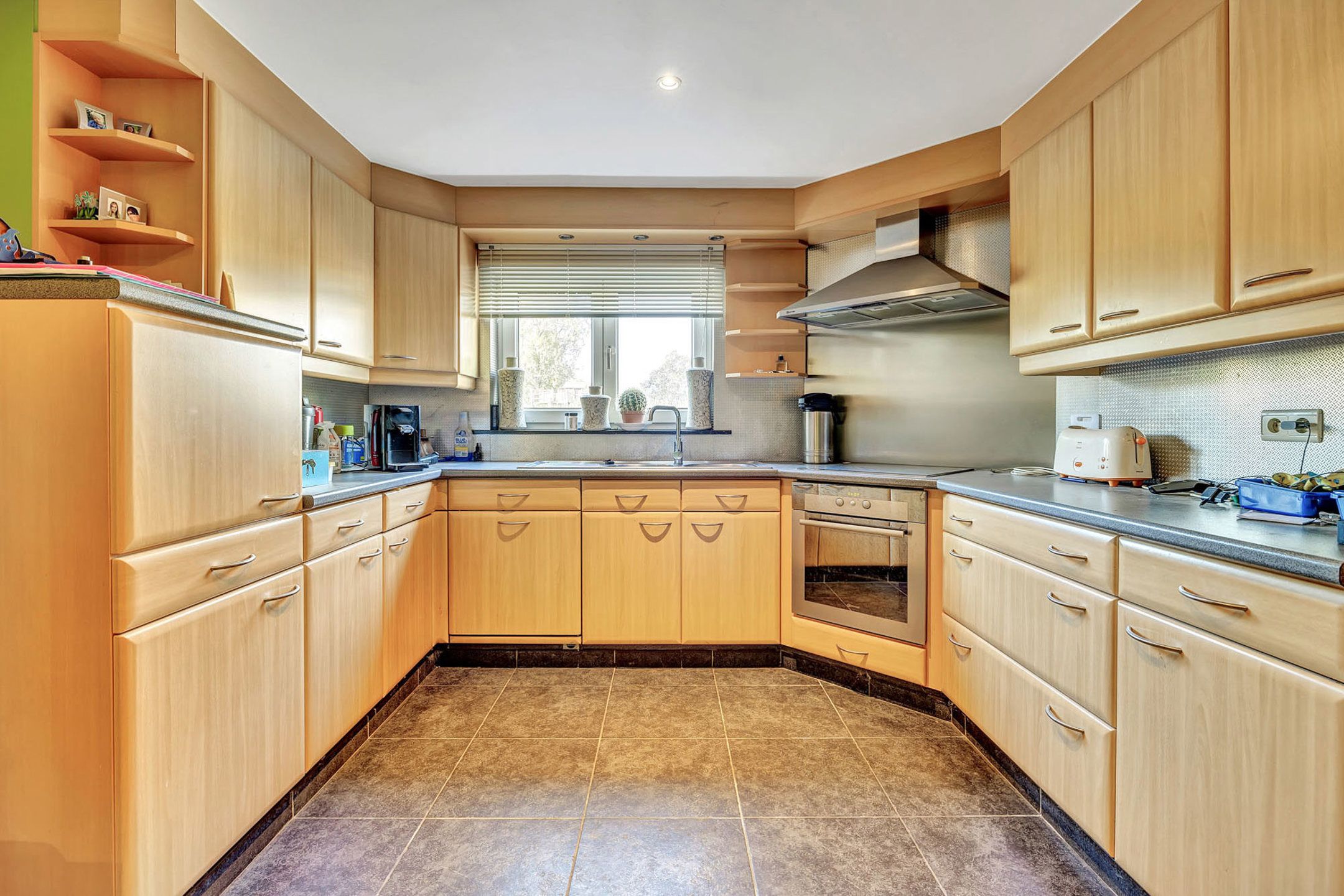 Ruime loods met woonentiteit  foto 9