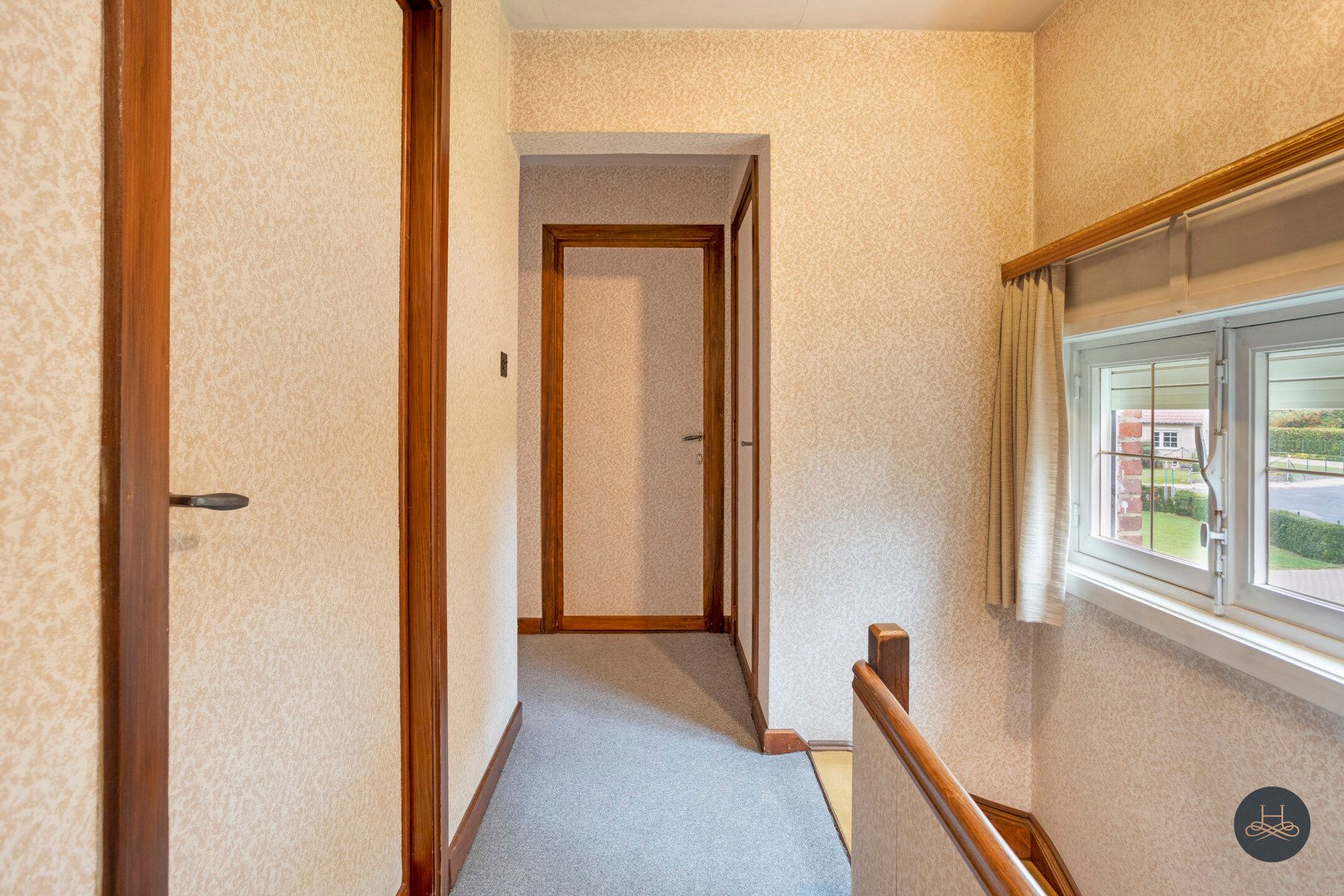 Halfopen woning met tuin en renovatiepotentieel foto 11