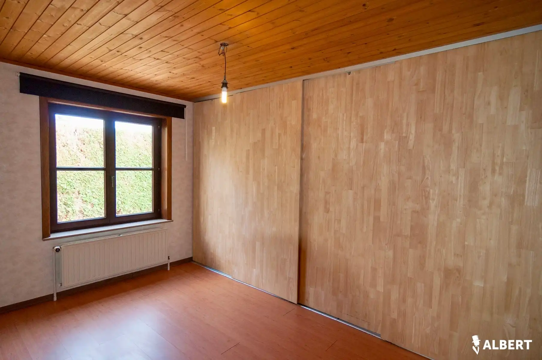 Ruime instapklare woning op toplocatie met tuin en bijgebouw foto 16