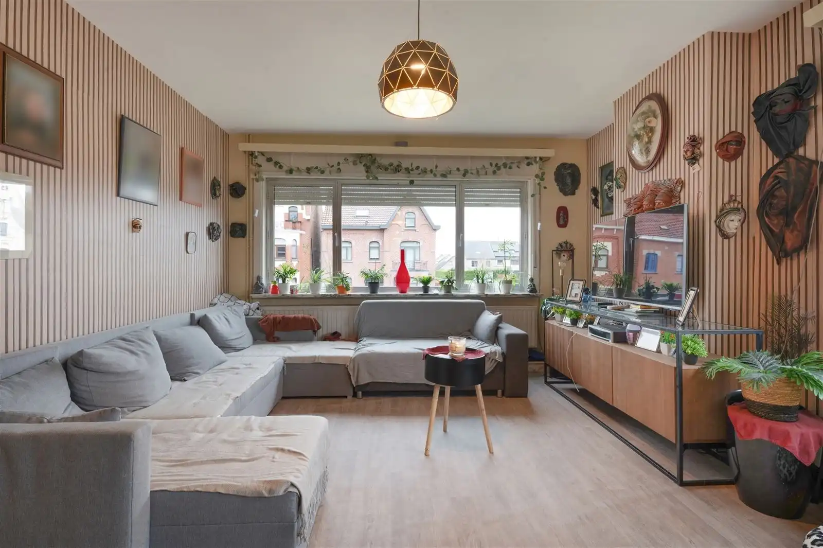 Heel ruim appartement met 2 slaapkamers en groot terras foto 2