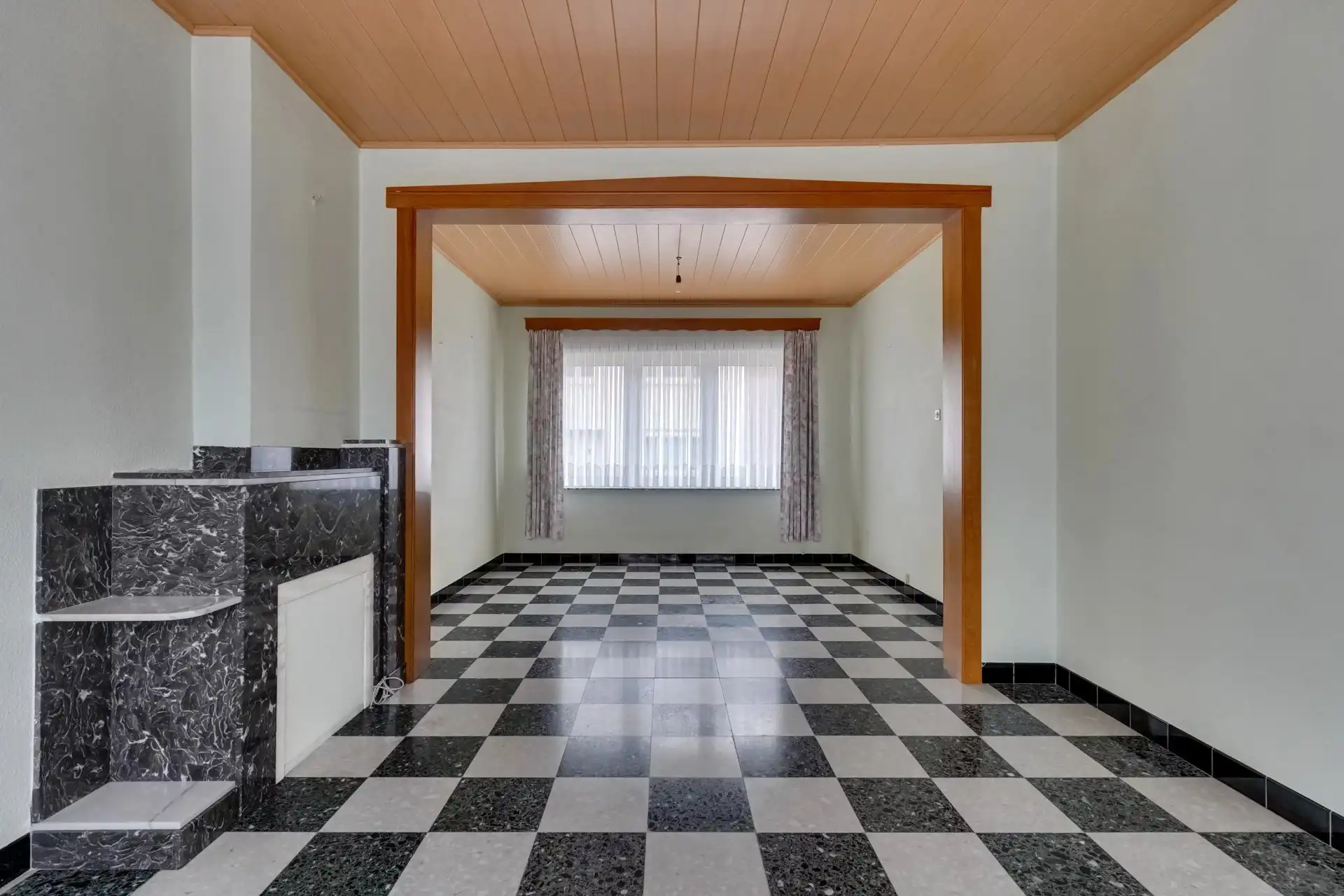 Charmante woning met 2 slaapkamers, garage én magazijn foto 3