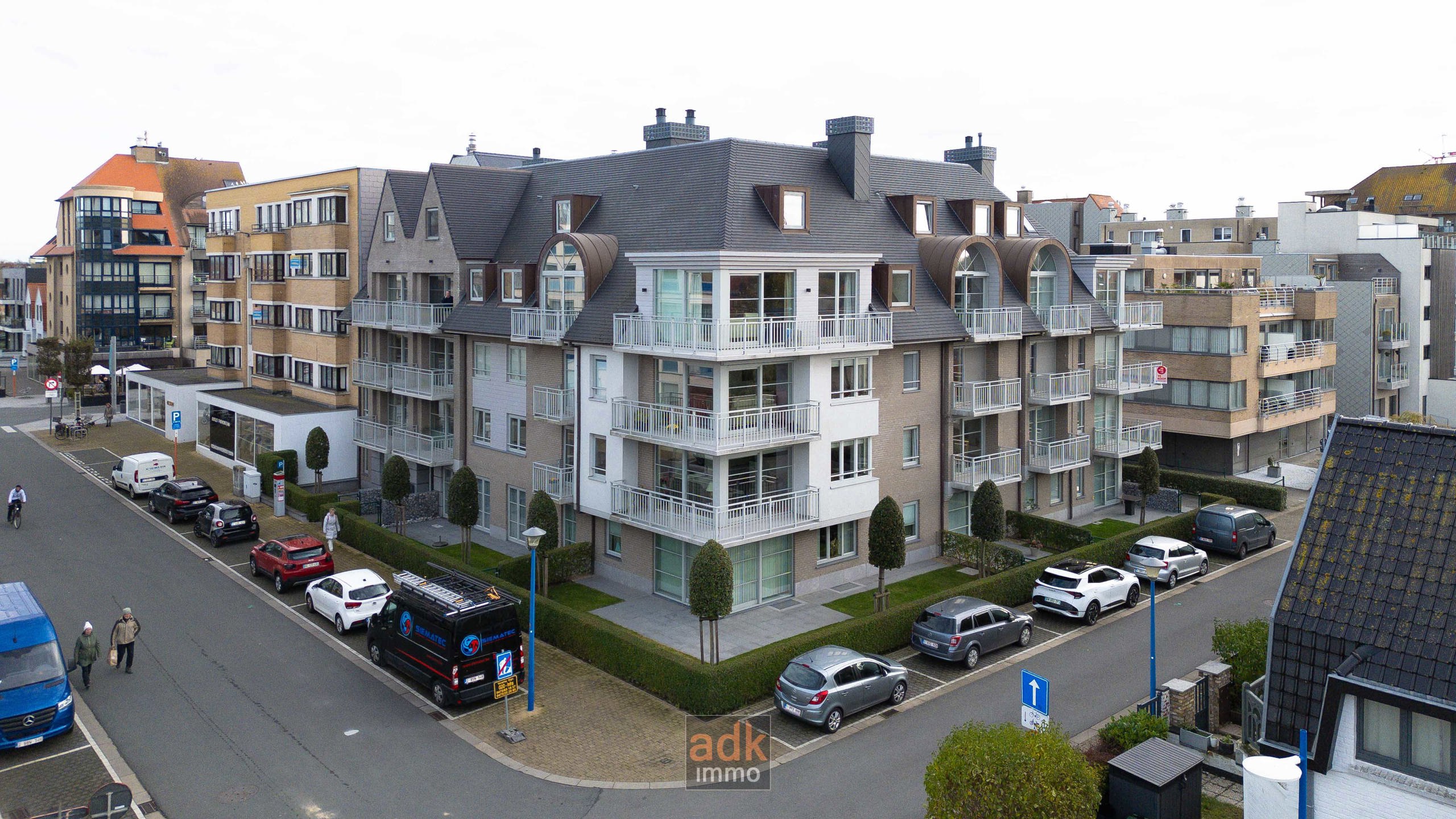 Koksijde | Ruime duplex met 4 slpk, 2 terrassen en dubbele garage foto 4