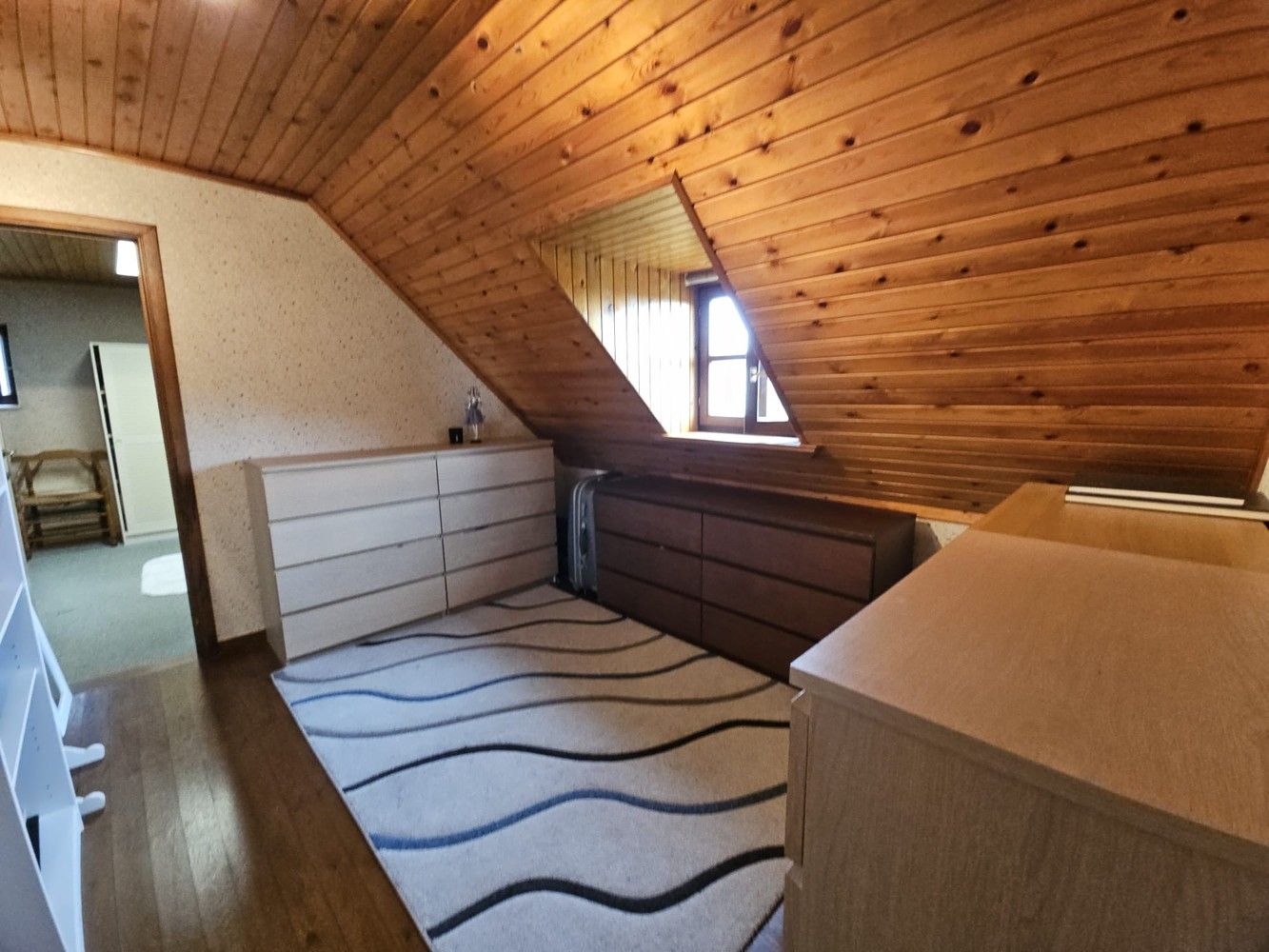 Karaktervol landhuis met bijgebouw op mooi, breed perceel met een opp. van 30a32ca foto 19