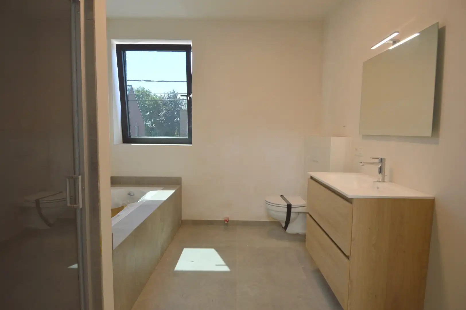 Nieuwbouwwoning met 3 slaapkamers en garage in Gullegem foto 7