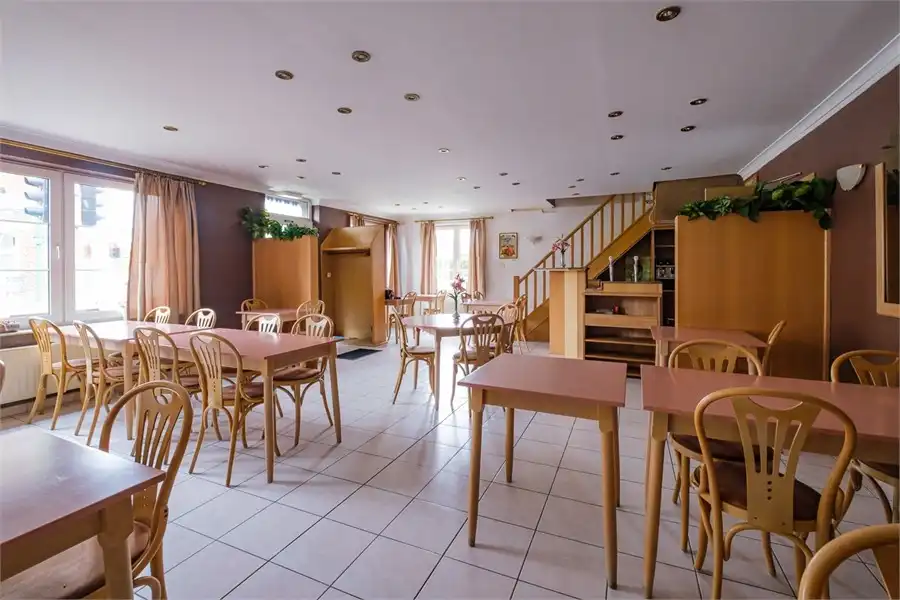 HANDELSHUIS MET VEEL POTENTIEEL IN HET CENTRUM VAN GINGELOM foto 5