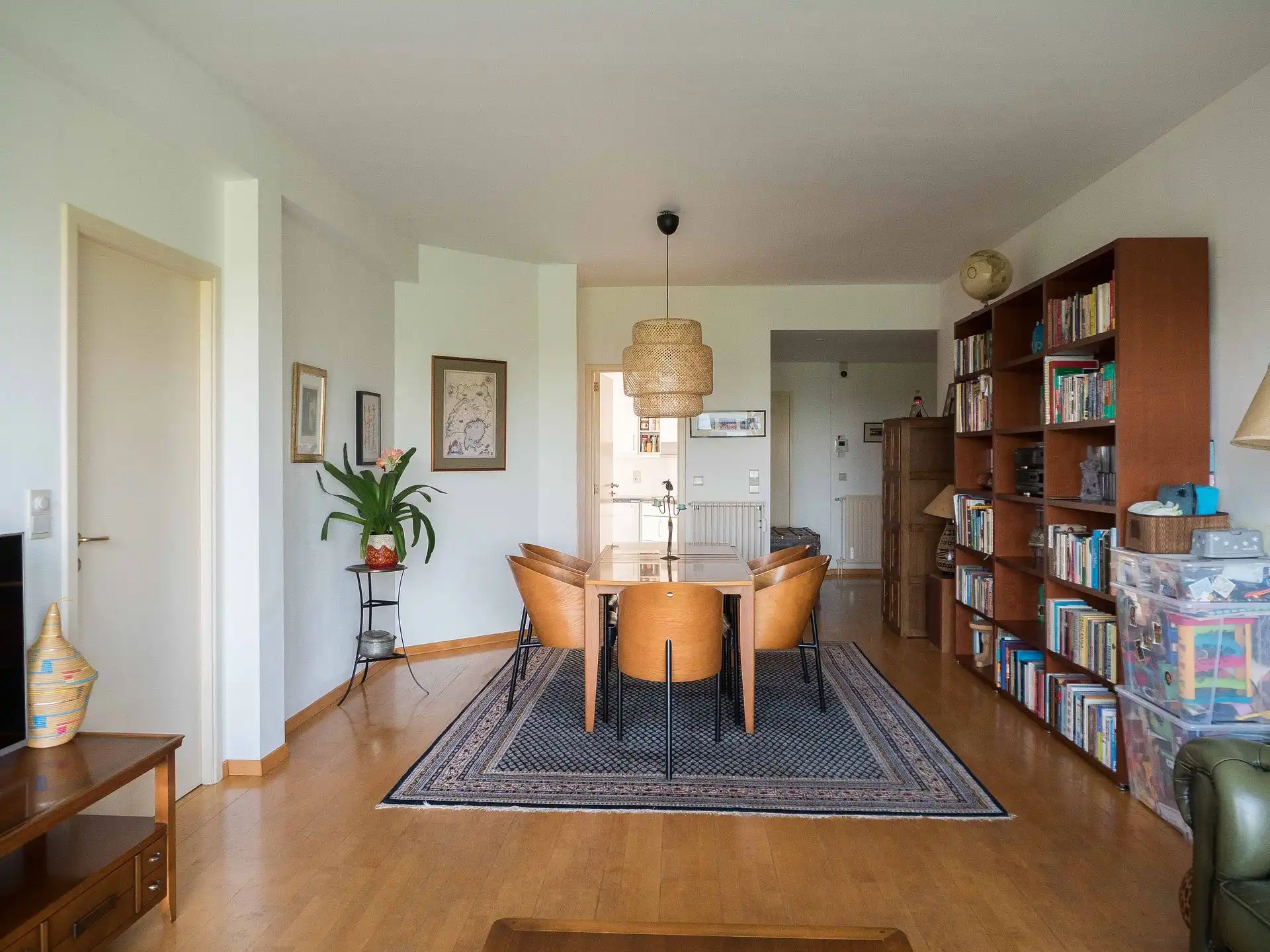 Lichtrijk appartement nabij Park Den Brandt! foto 4