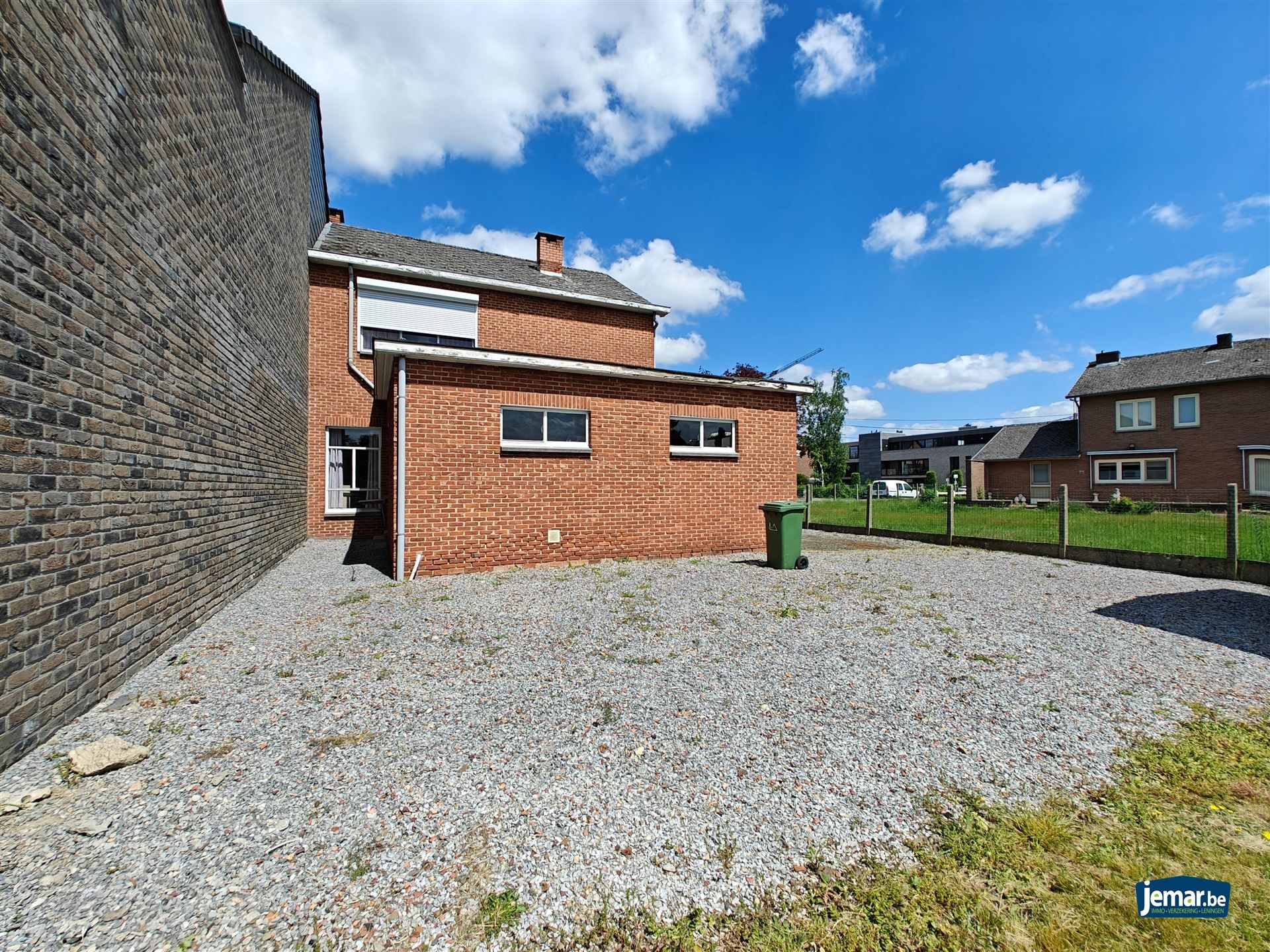Te renoveren woning met tal van mogelijkheden op een prachtige locatie.  foto 25