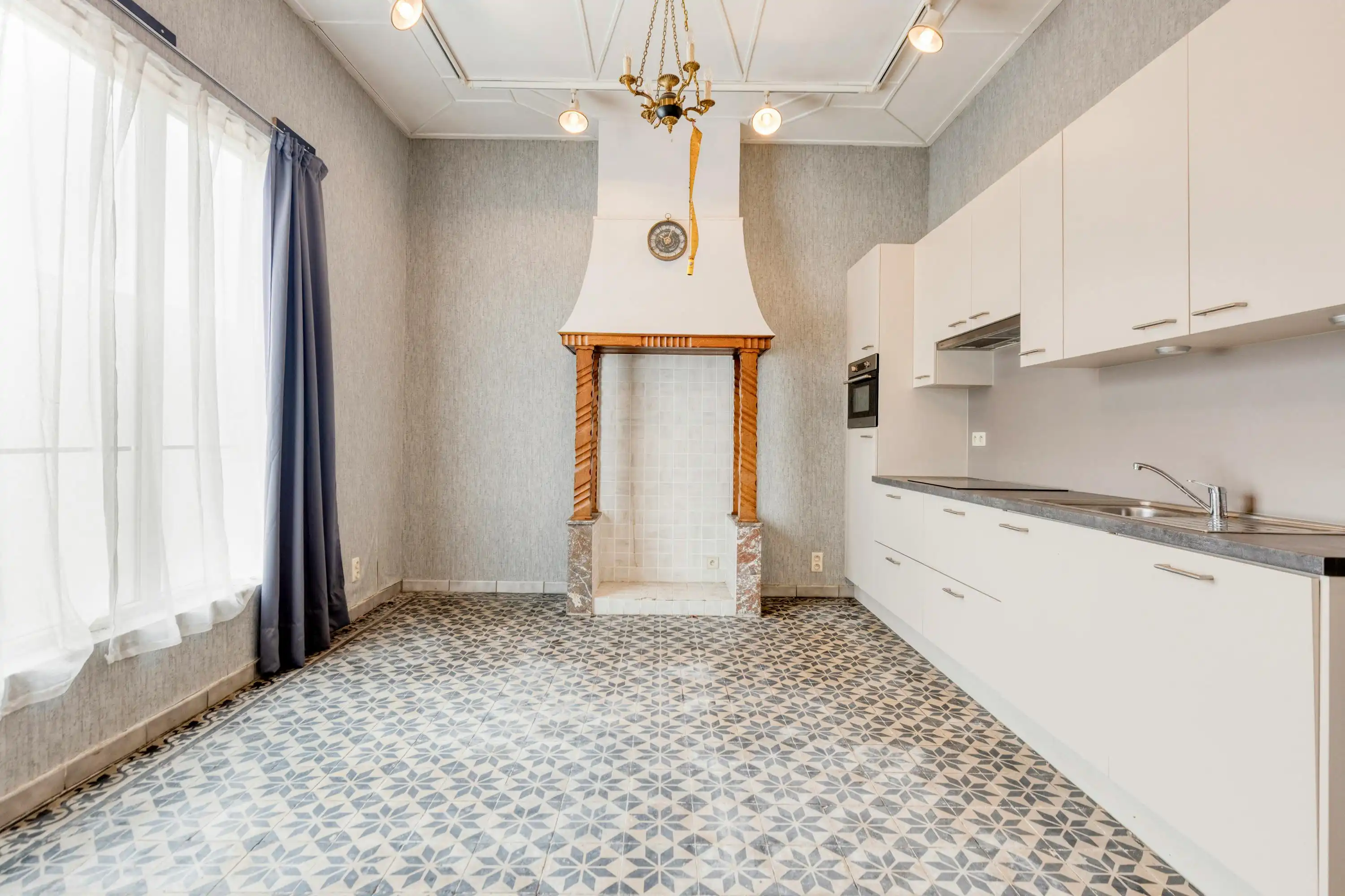 Woning te koop met ruime polyvalente ruimte te Essen-Heikant foto 6