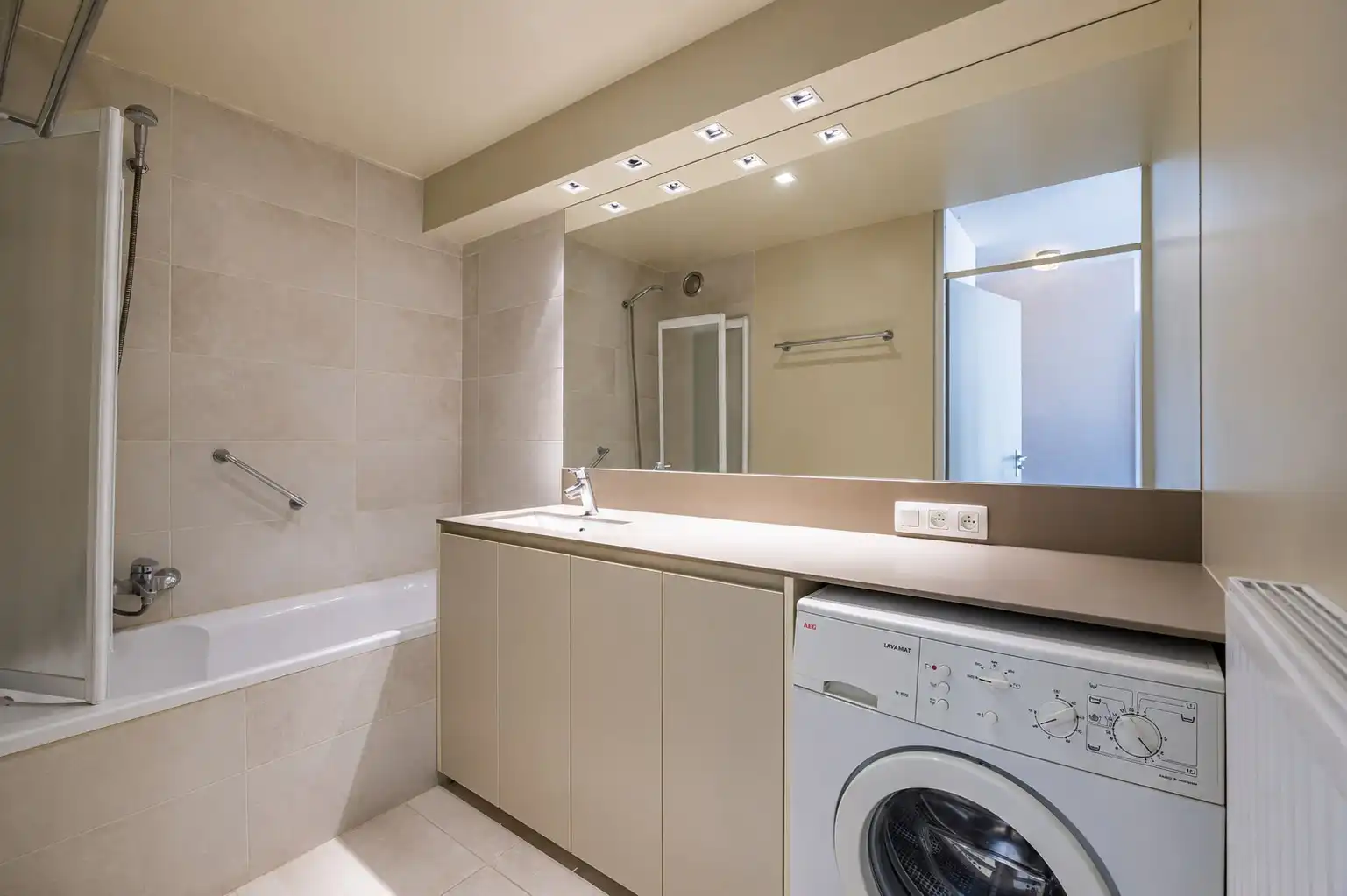 Appartement met frontaal zeezicht. foto 10
