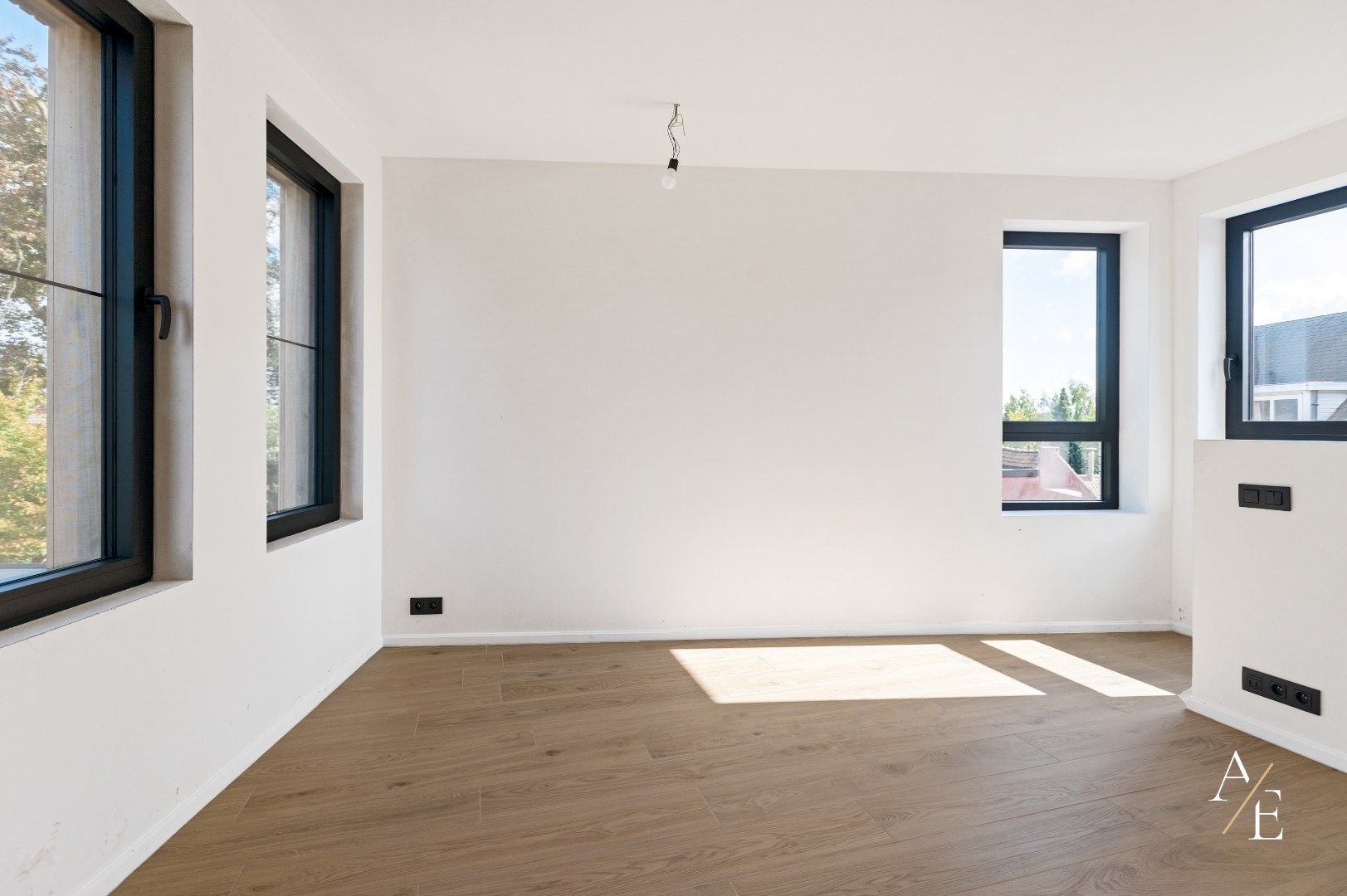 MERELBEKE-MELLE - Afgewerkte nieuwbouwwoning aan de Schelde! foto 10