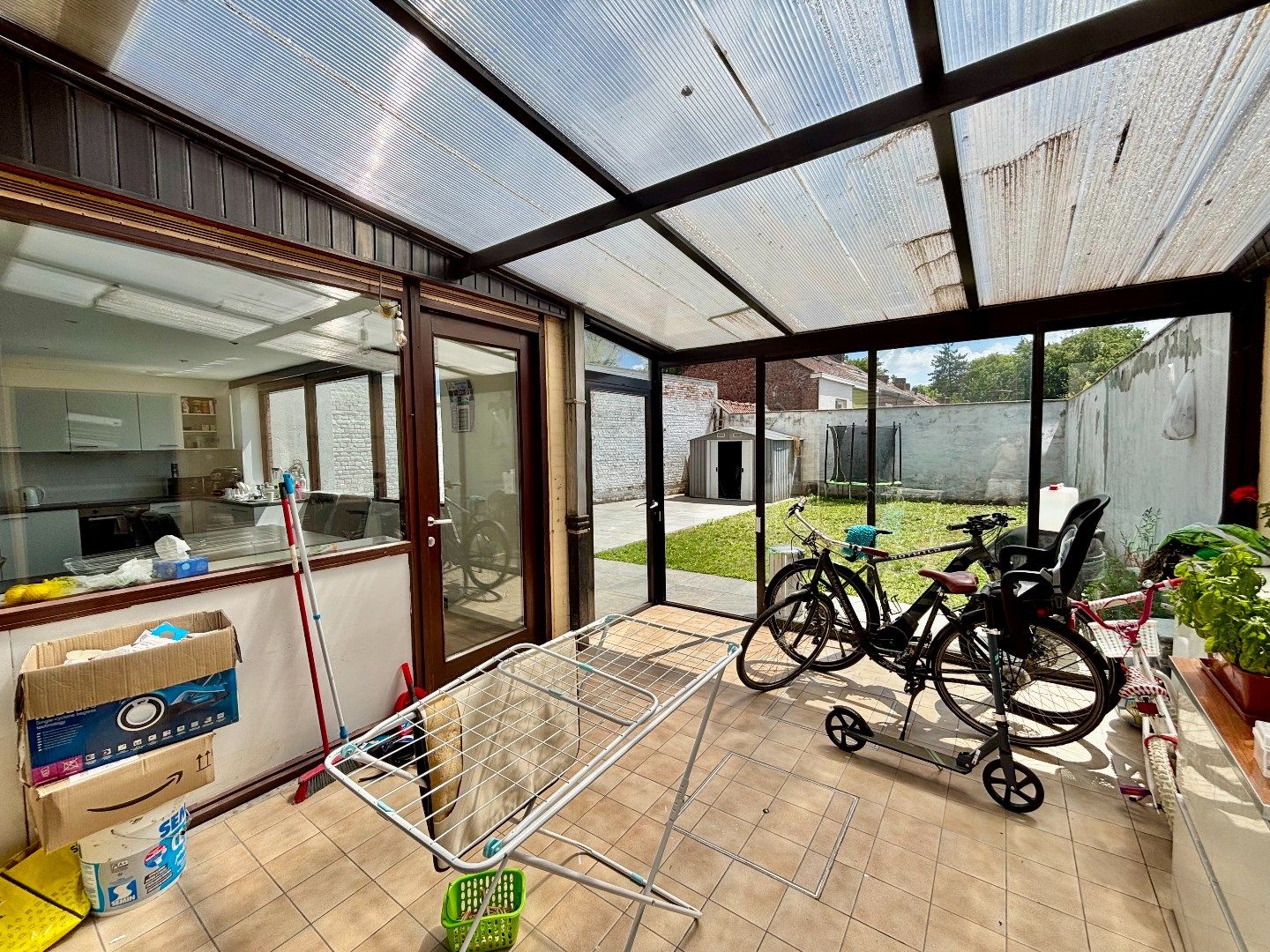 STATIGE HERENWONING MET 4-6 SLPKS, GROTE GARAGE EN TUIN foto 9