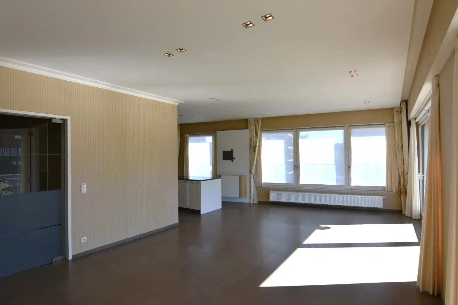 Luxe hoekappartement aan stadspark foto 9