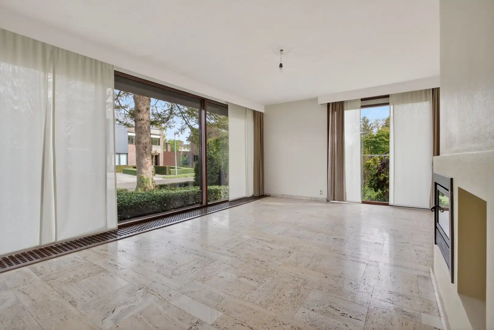 Ruime gelijkvloerse woning met veel potentieel op rustige ligging in Mol foto 13