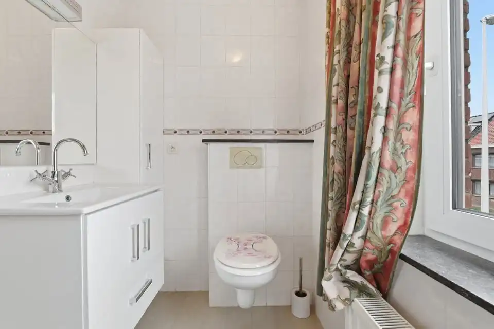 INSTAPKLARE WONING MET TWEE GARAGES IN TONGEREN foto 22