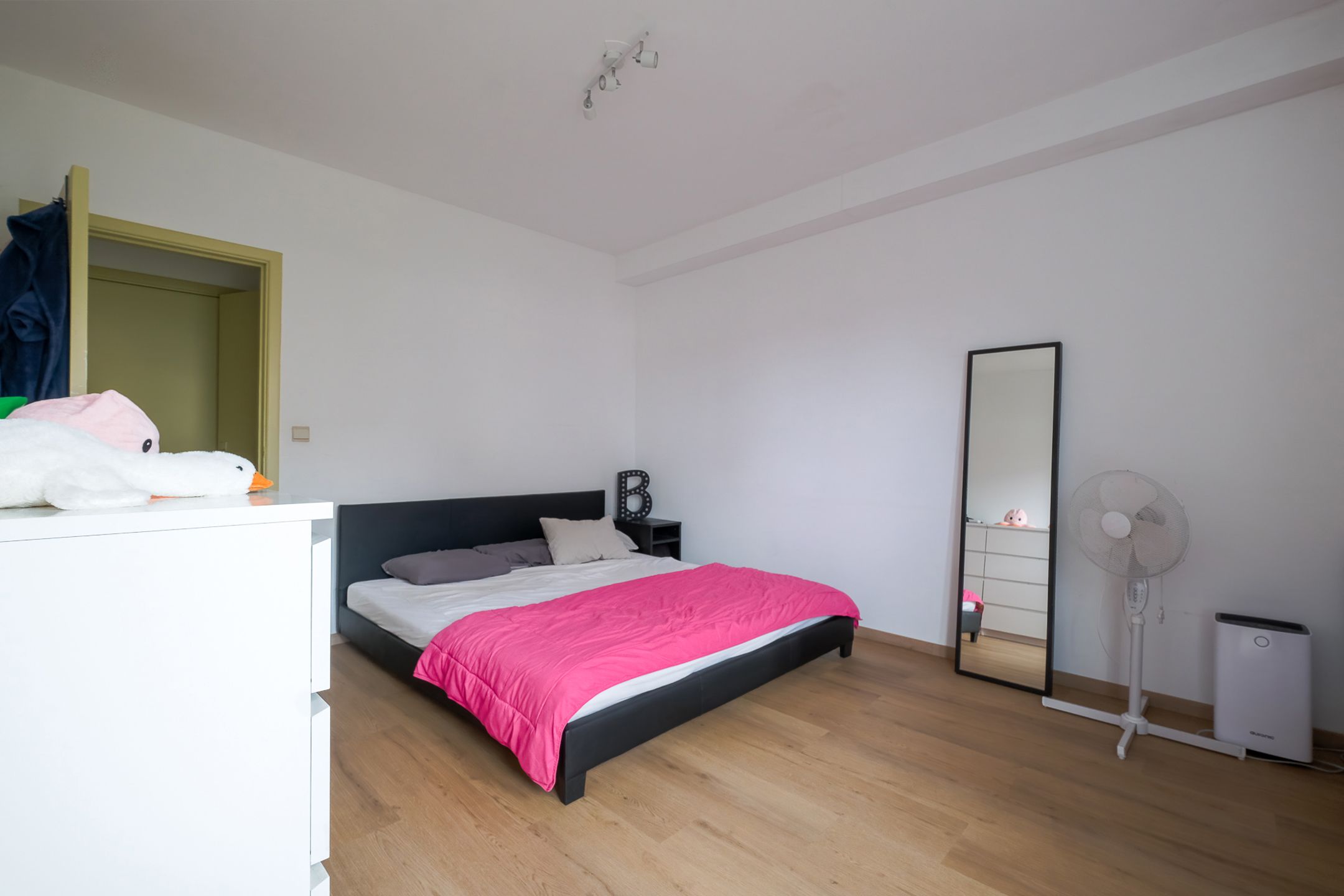 Instapklaar gelijkvloers appartement met tuin in Lier foto 8
