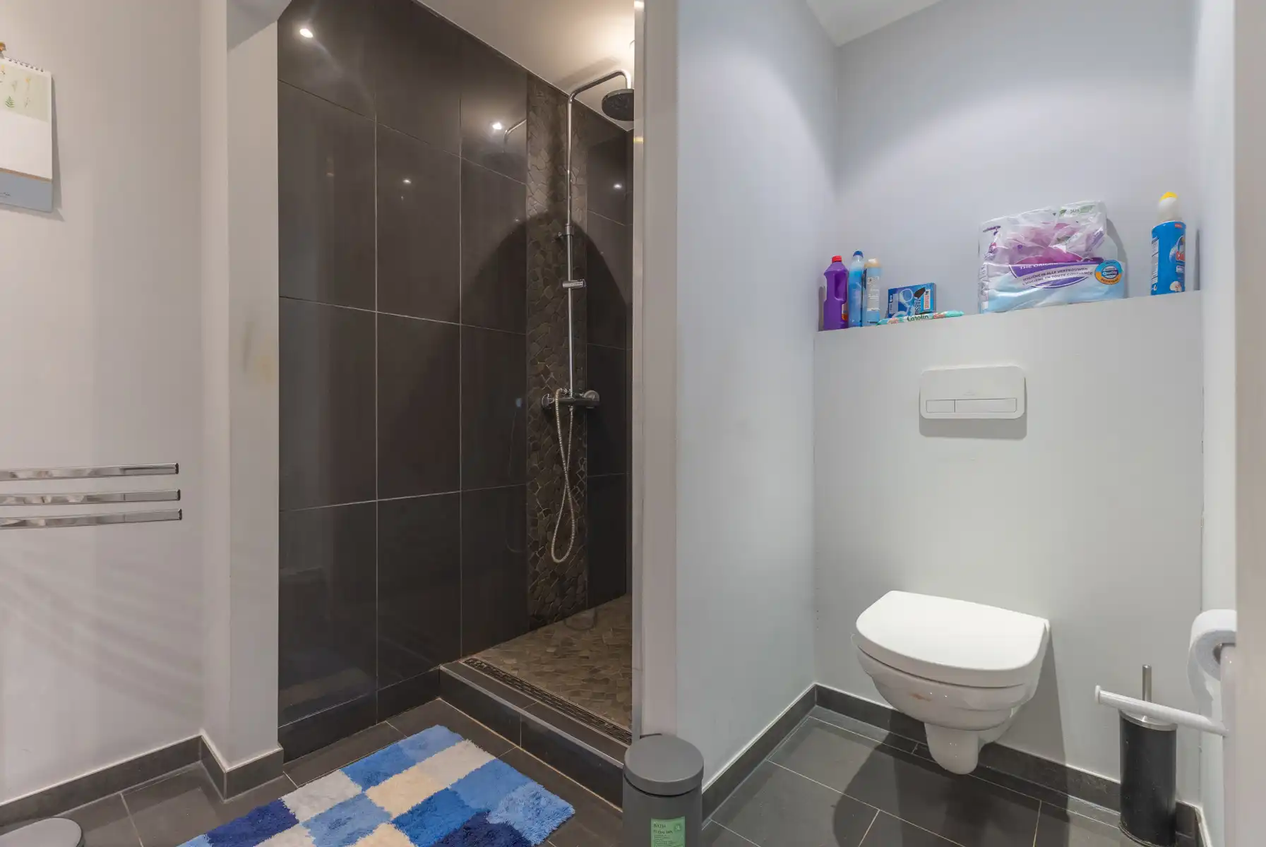 Residentieel gelegen woning met 5 slaapkamers en tuin foto 12