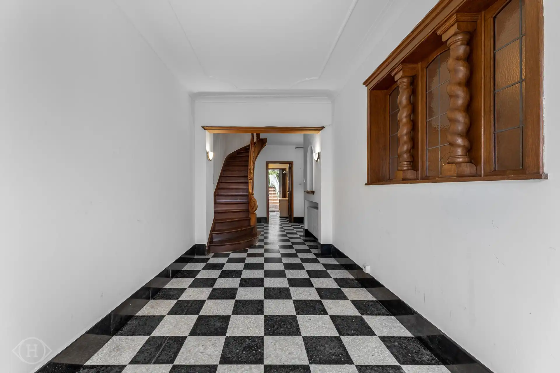 Lichtrijke, te renoveren herenwoning met epc B foto 4