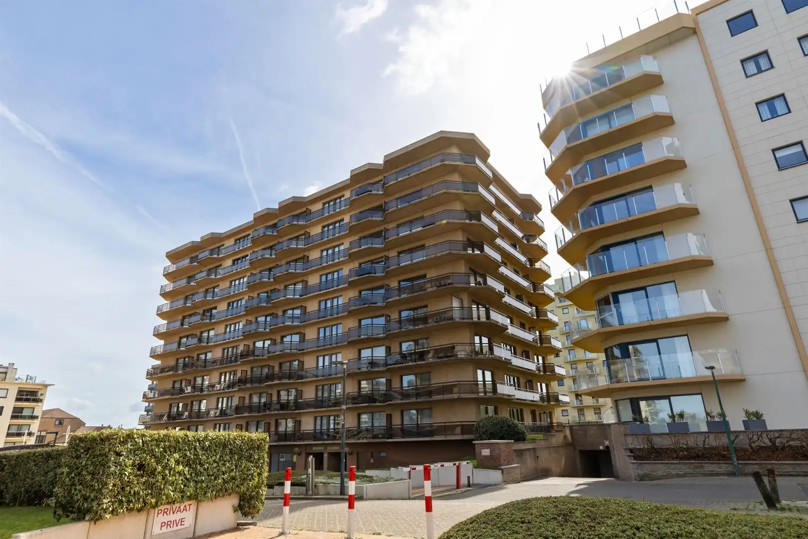 Heel ruim appartement 2 slaapkamers en slaaphoek met zicht op zee foto 2