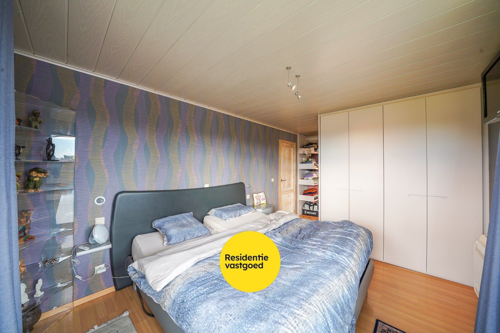 Instapklare halfopen woning met zonnige tuin, aparte garage en tuinhuis foto 15