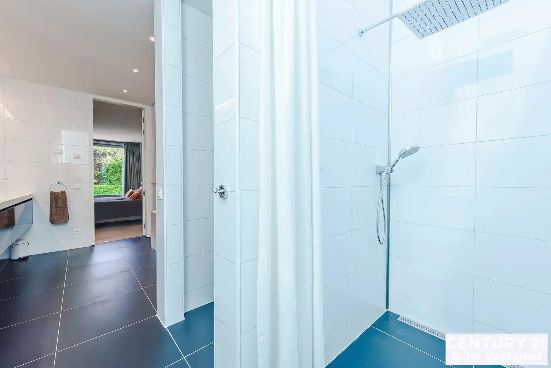 Exclusieve onderhouden architectenvilla in villawijk De Lint foto 9