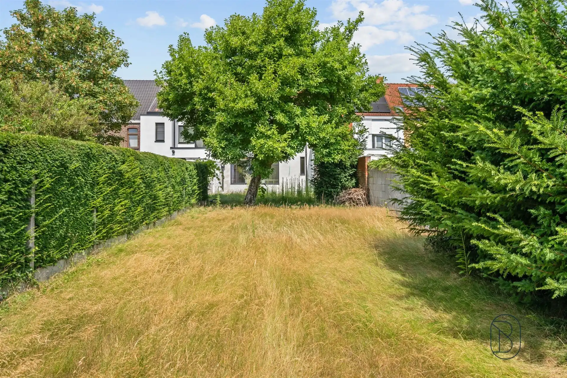 Tof gerenoveerde woning met mooie tuin, pal in het centrum! foto 10