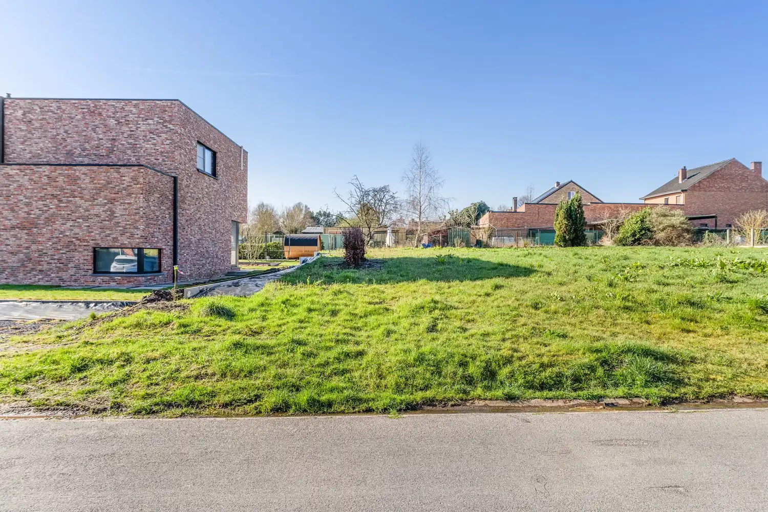 Halfopen bebouwing met zuidgerichte tuin! foto 5