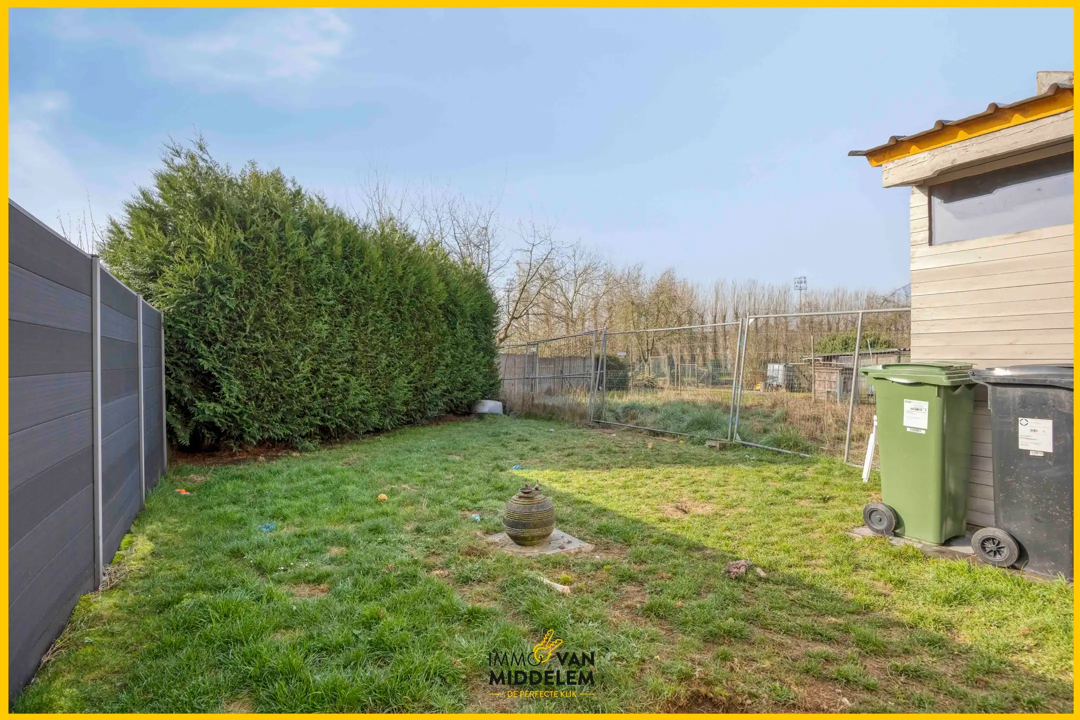 ENERGIEZUINIGE 2-GEVELWONING MET 3 SLPKS, TERRAS EN TUIN foto 17