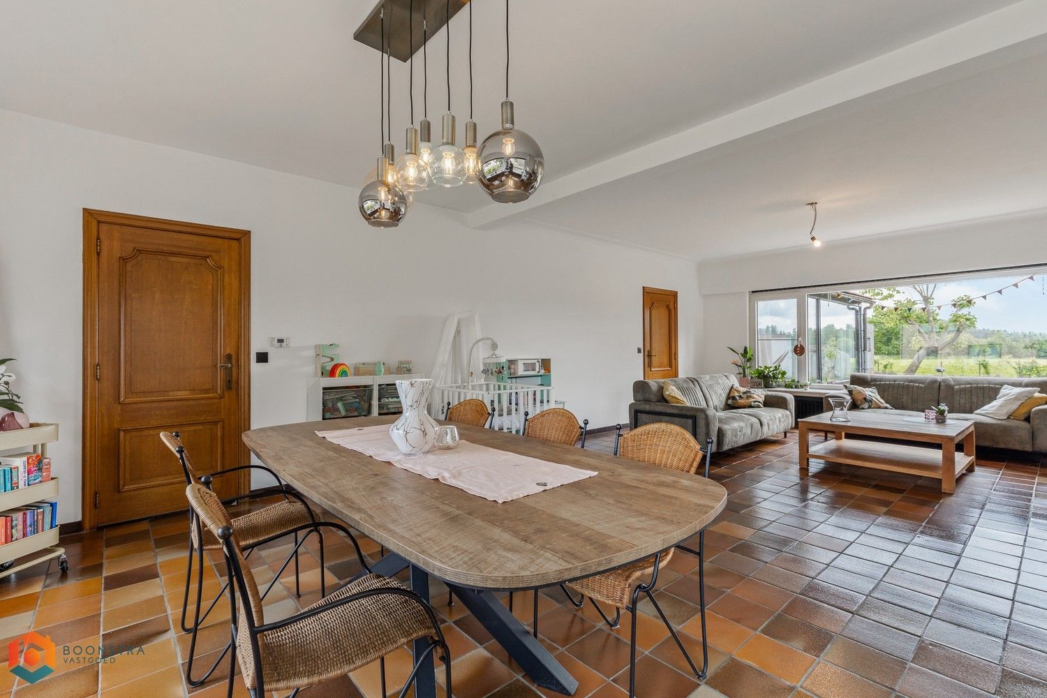 Vrijstaande woning met 3 slpkrs, garage en tuin te Putte foto 3