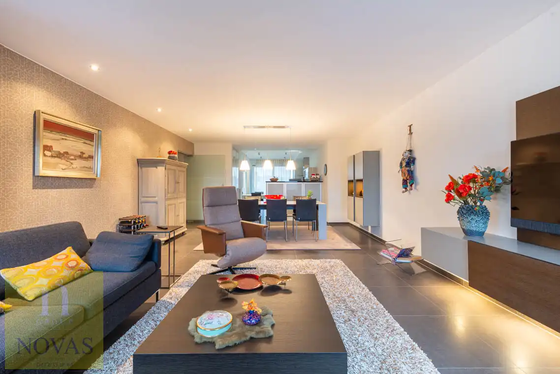 Toplocatie in Lommel, 2 slaapkamers, 33m² over 2 terrassen, heel luxueus foto 2