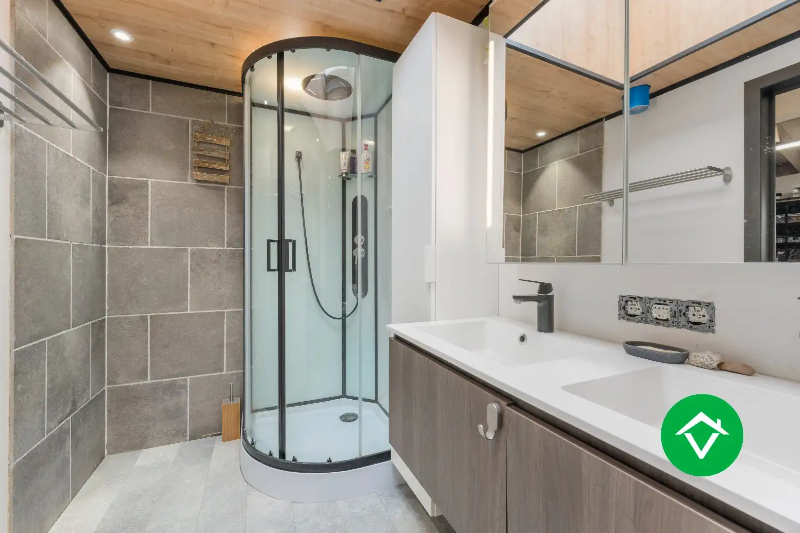 Energiezuinige, instapklare gezinswoning op 716 m² met zonnige tuin en vlotte verbindingen foto 11