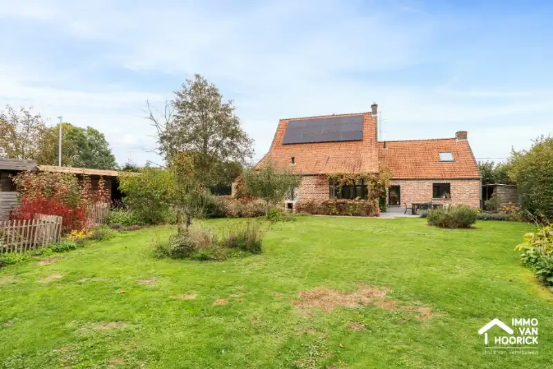 Instapklare karaktervolle OB met 5 slpkmrs met mooie tuin in groene omgeving! foto 2