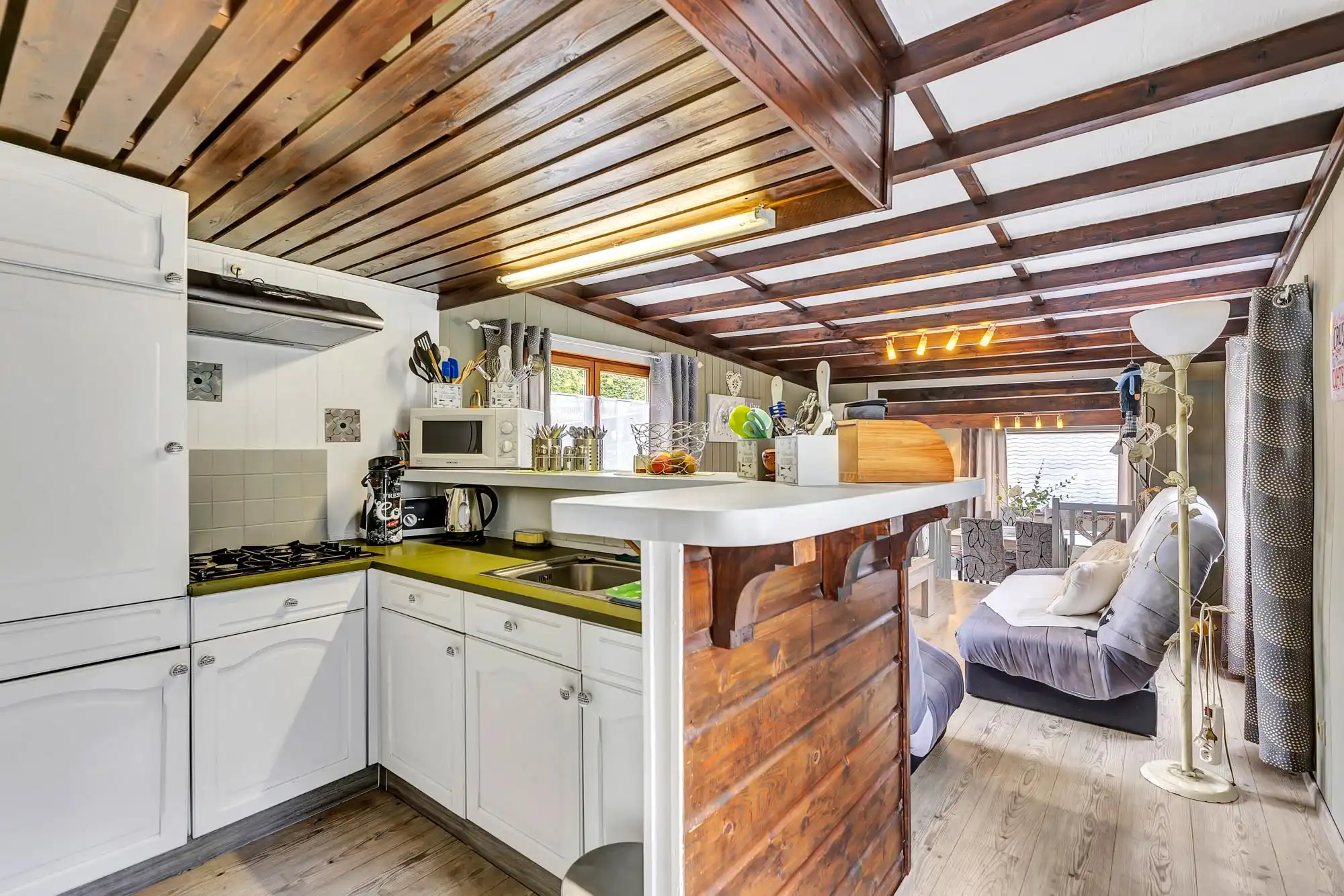 Instapklare bungalow te koop met grote tuin foto 6