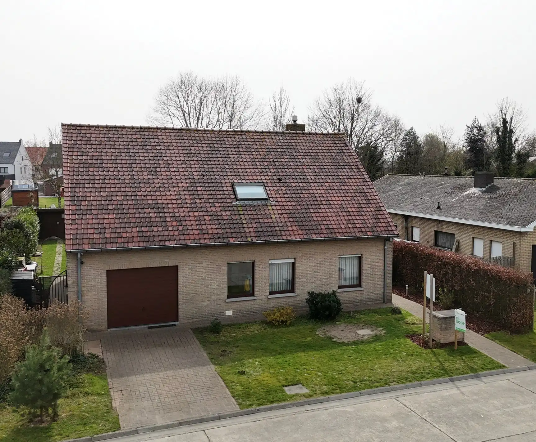 Alleenstaande instapklare gezinswoning met 5 slaapkamers zuidgerichte tuin en garage te Koekelare foto 26