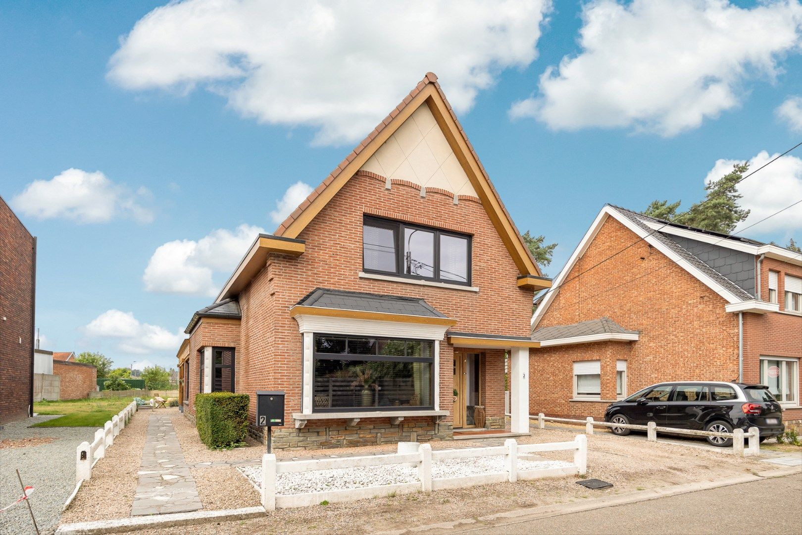 Karaktervolle open bebouwing met drie slaapkamers foto 32