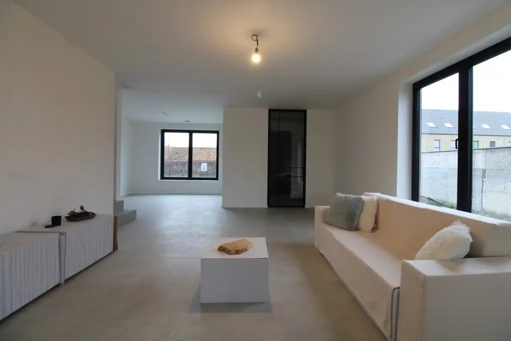 VOLLEDIG AFGEWERKTE INSTAPKLARE HOB BEN woning op 428m2 foto 7