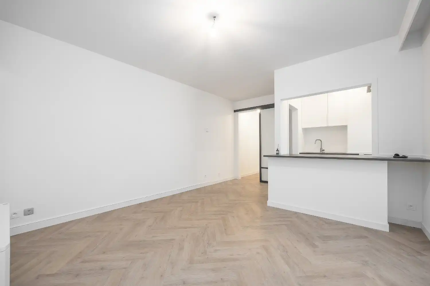 Hoofdfoto van de publicatie: Volledig gerenoveerd appartement op toplocatie nabij zee te koop in Middelkerke