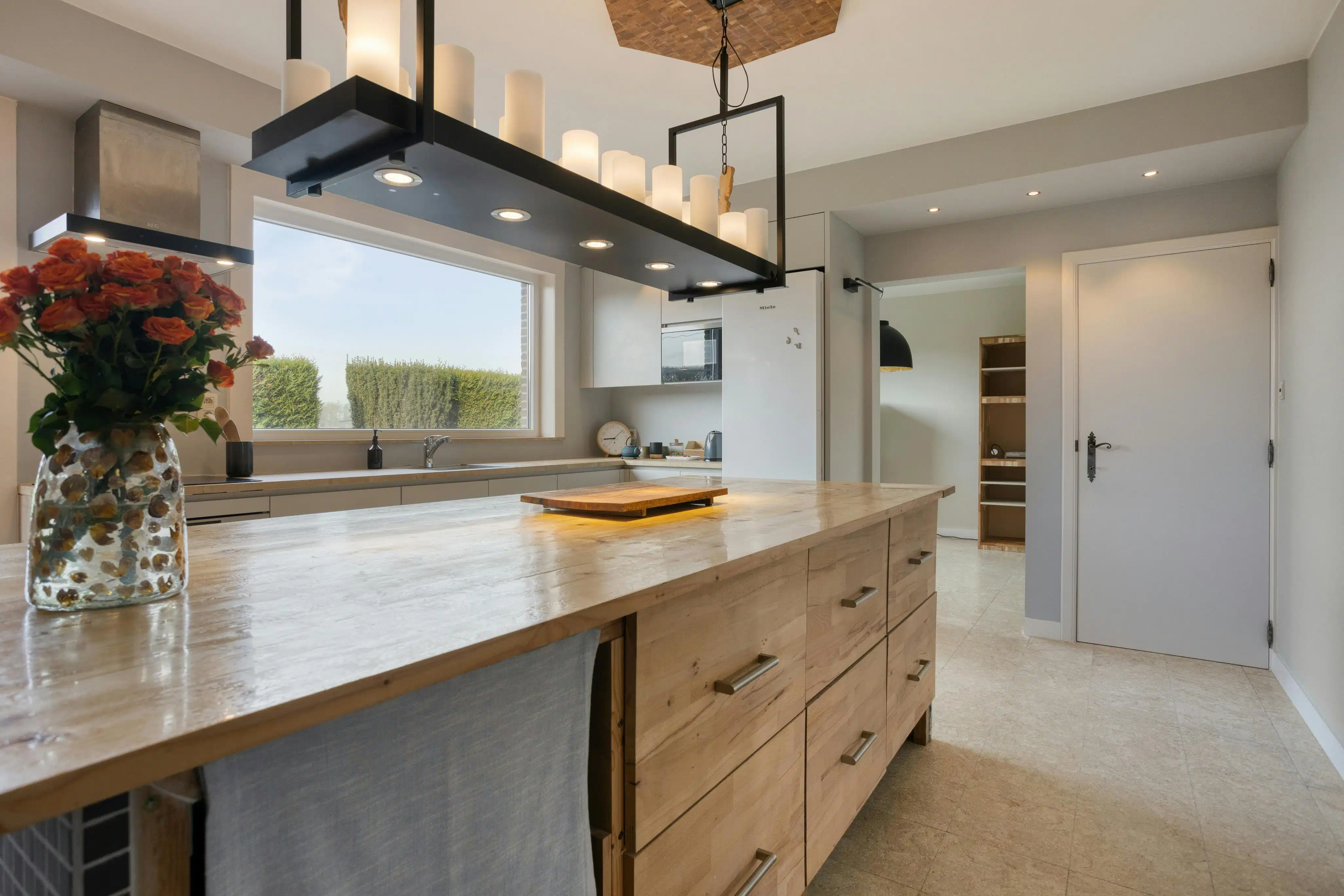 Vrijstaande huis met 5 slaapkamers te koop in Oeselgem foto 4