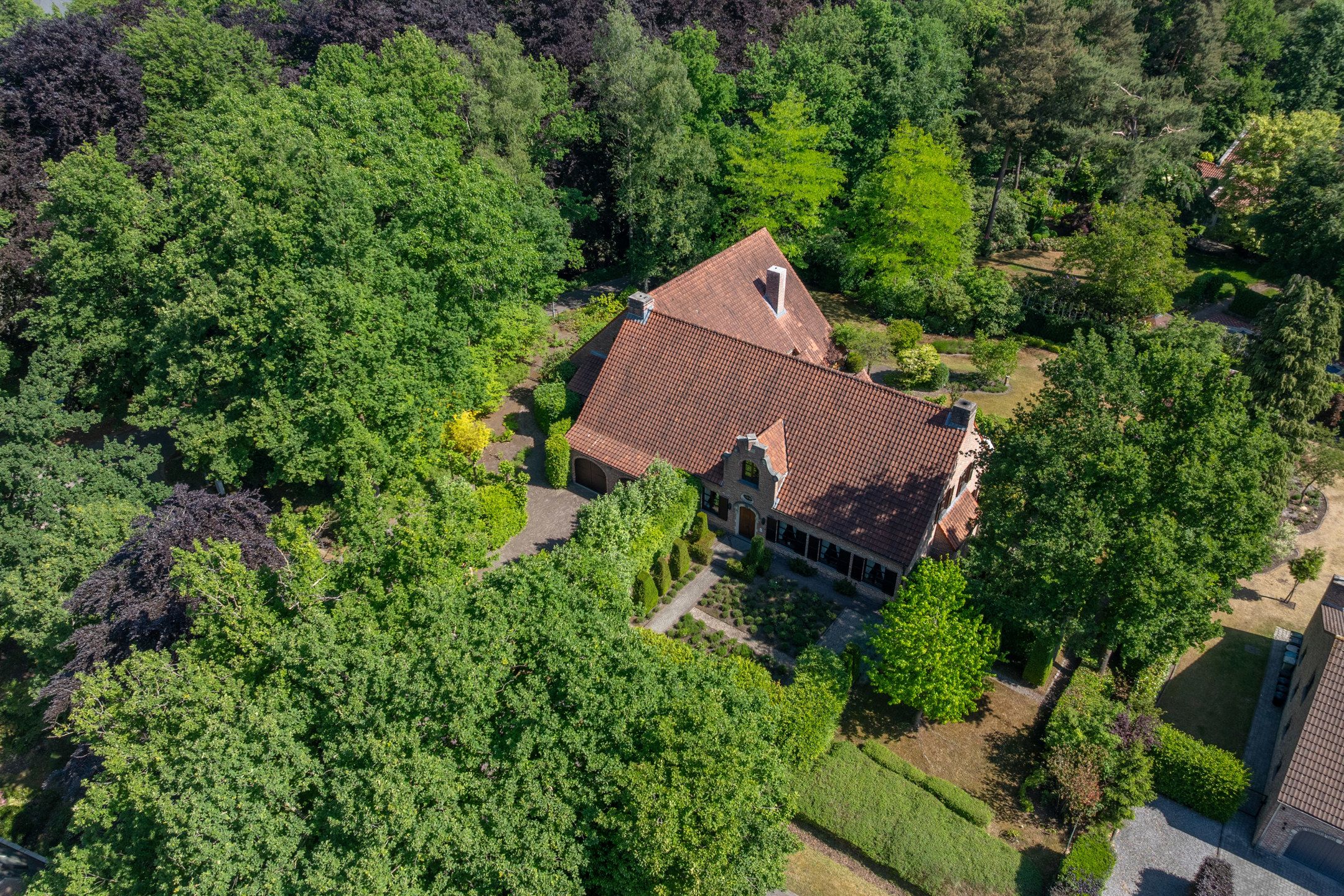 Ruime villa met 6 slpk op 2.295 m² grond met veel privacy foto 72