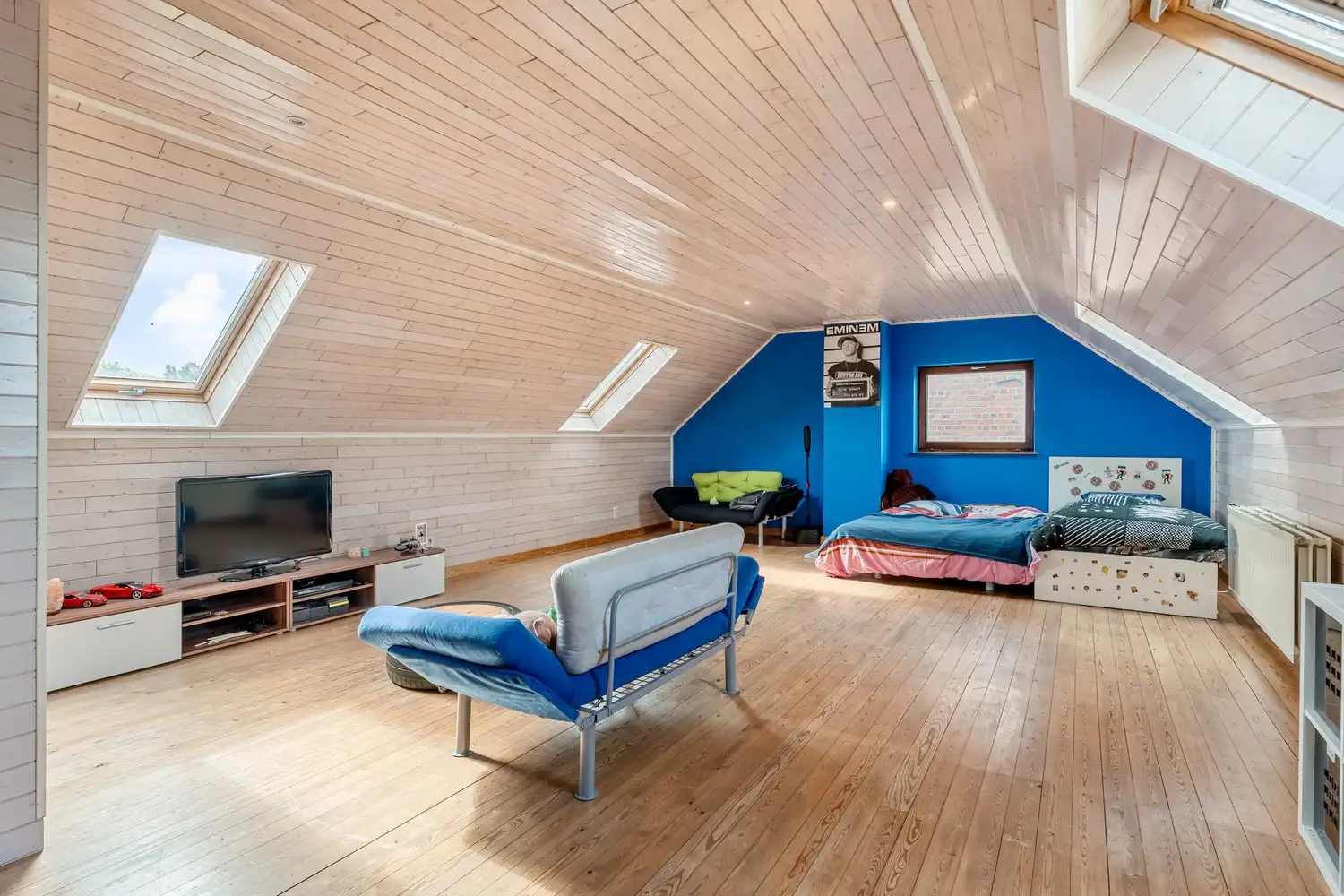 Ruime en lichtrijke woning met 4 slaapkamers, 2 garages, een kelder en een tuin te Oud-Heverlee! foto 23