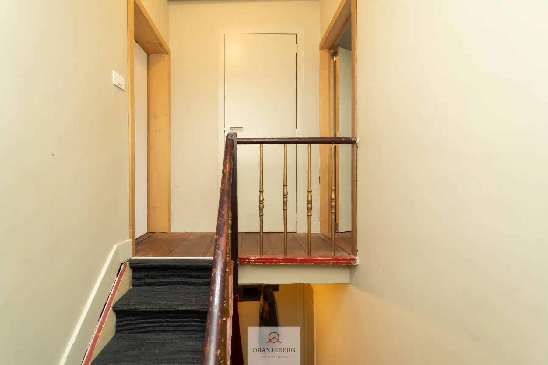 Karaktervol handelspand  (256 m²)met woonst in historisch gebouw foto 10